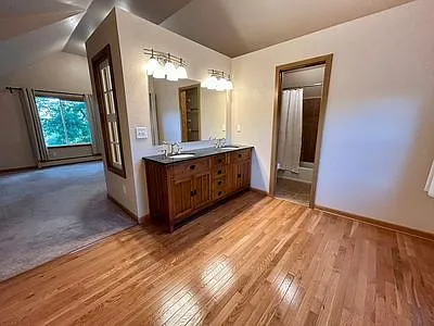 3306 11th St NE — Photo 10
