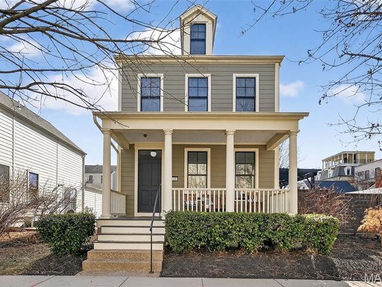 3300 Shutten St, Saint Charles, MO 63301