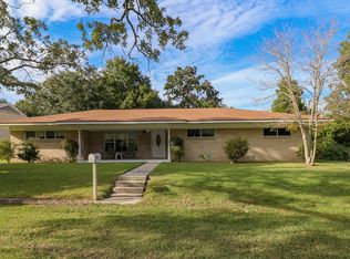 1290 Arlington Rd, Biloxi, MS 39530