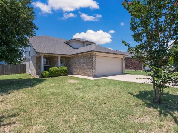 10124 Barton Creek Dr, Waco, TX 76708