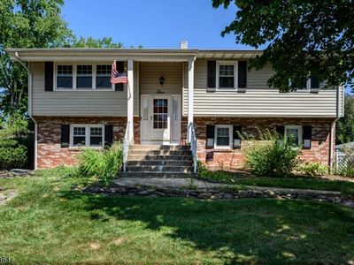 3 Periwinkle Ln., Hamilton, NJ, 08619