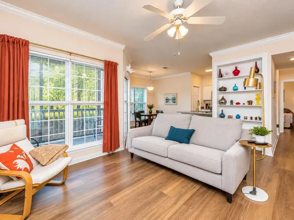 700 Daniel Ellis Dr APT 10101, Charleston, SC 29412