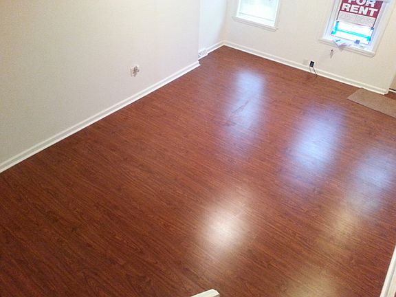 4th image of 810 N Church St