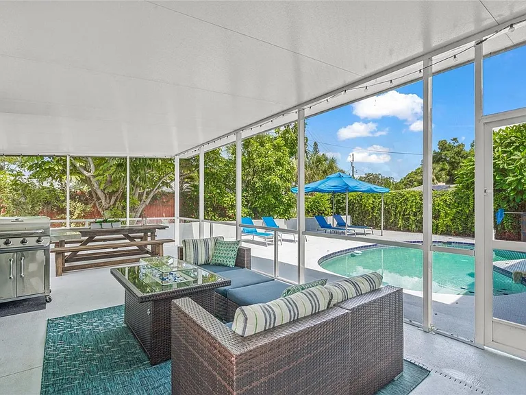 4801 Sarasota Ave — Photo 29
