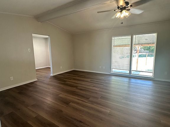 3rd image of 102 Holly Ln