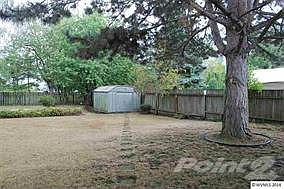 5th image of 944 Vinyard Ave NE
