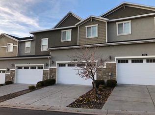 766 E Snap Dragon Ln, Fruit Heights, UT 84037