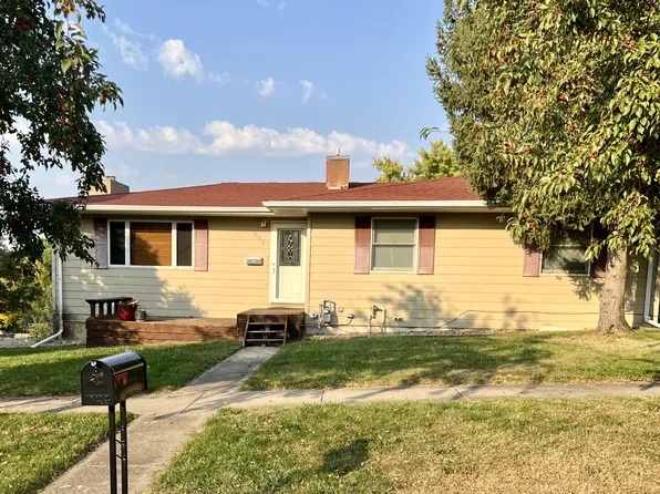 303 N Van Buren Ave, Pierre, SD 57501
