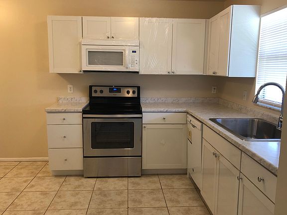 4th image of 3160 Pinto Dr