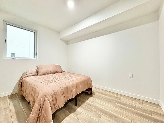 5th image of 4253 Whittier Blvd #V209