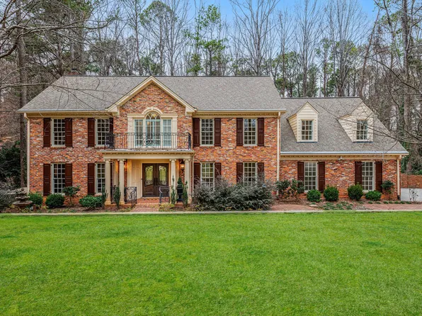 8721 Fort Macon Ct, Raleigh, NC 27615