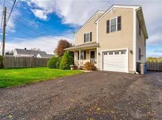 20 Arruda Ter, Middletown, RI 02842