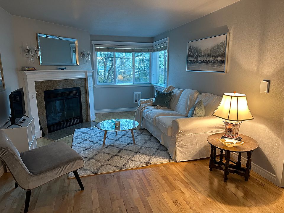 1st image of 2200 Thorndyke Ave W APT 302