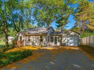 115 Charles St, Portage, WI 53901