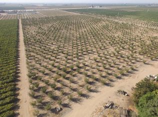 10315 E Tulare Ave, Sanger, CA 93657