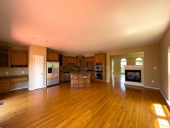 3rd image of 44389 Navajo Dr