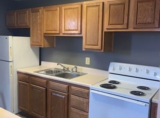102 N Scott St APT 202, Oakwood, IL 61858