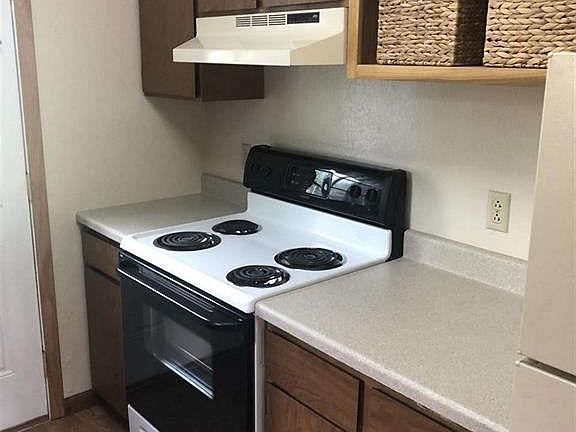 5th image of 2279 Heideman Ln