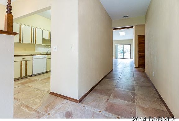 2nd image of 10 Mayfield Ter