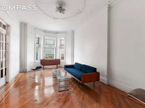 1070 Bergen Street image 1 of 7