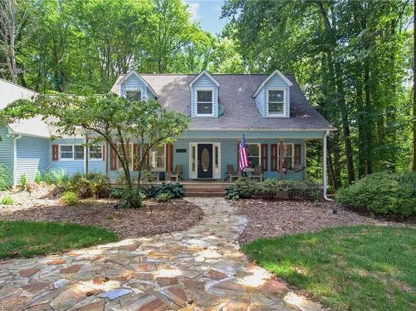 7707 Alcorn Rd, Greensboro, NC 27409
