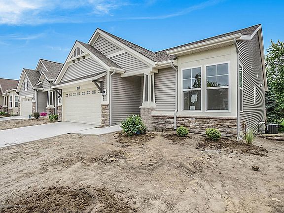 2nd image of 10772 Canterbury Ln