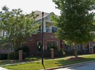 800 Savannah Ridge Rd UNIT 105, Holly Springs, NC 27540