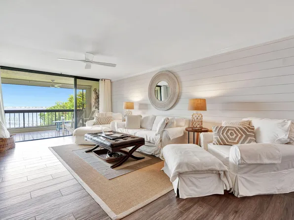 625 NW North River Drive #306, Stuart, FL 34994