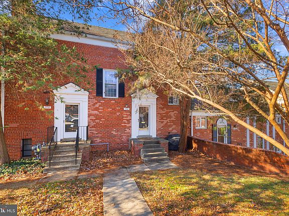 4th image of 3560 Martha Custis Dr
