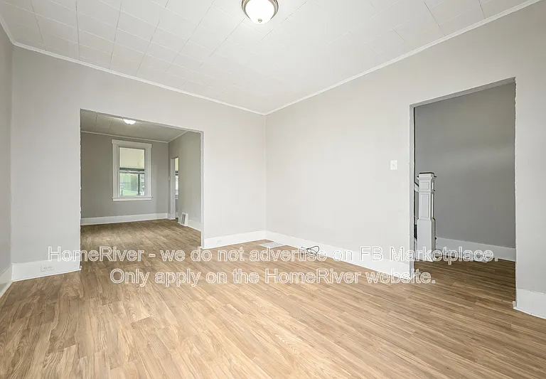 1170 Ridge Ave — Photo 3