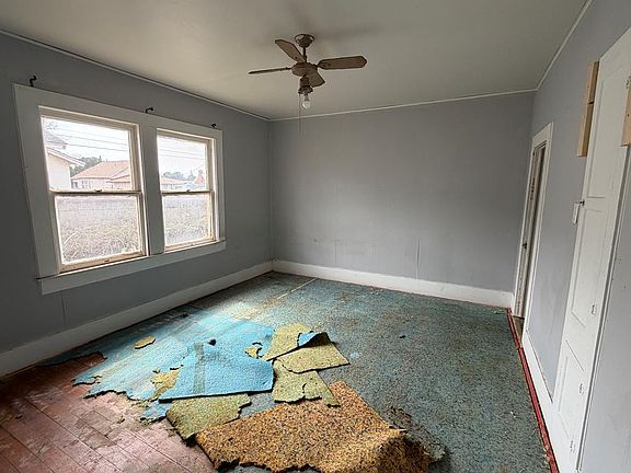 5th image of 1402 Austin St