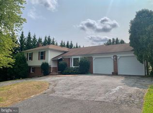 7104 Needwood Rd, Rockville, MD 20855