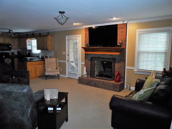 5th image of 414 Tincher Dr