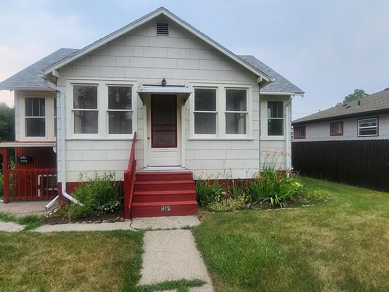 405 S 12th Ave — Photo 18