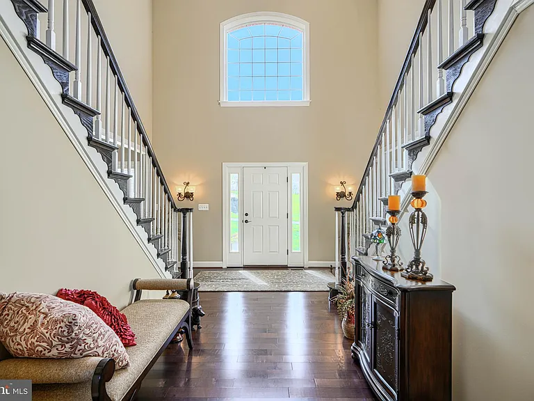1319 Martin Meadows Dr — Photo 17