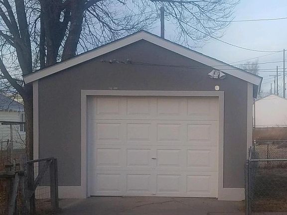Single Car Garage