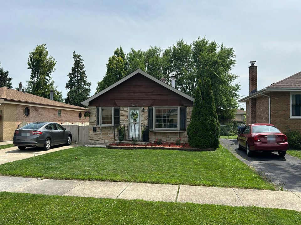1st image of 7005 W 114th St