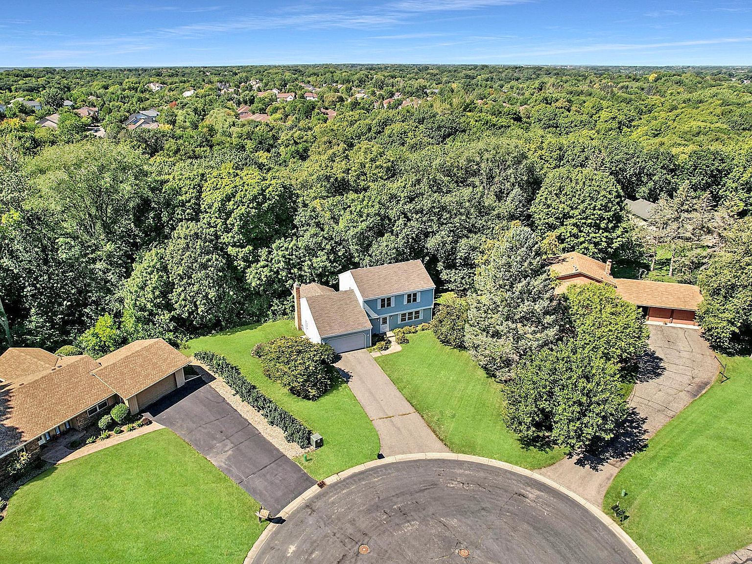 9828 Crestwood Ter, Eden Prairie, MN 55347 Zillow