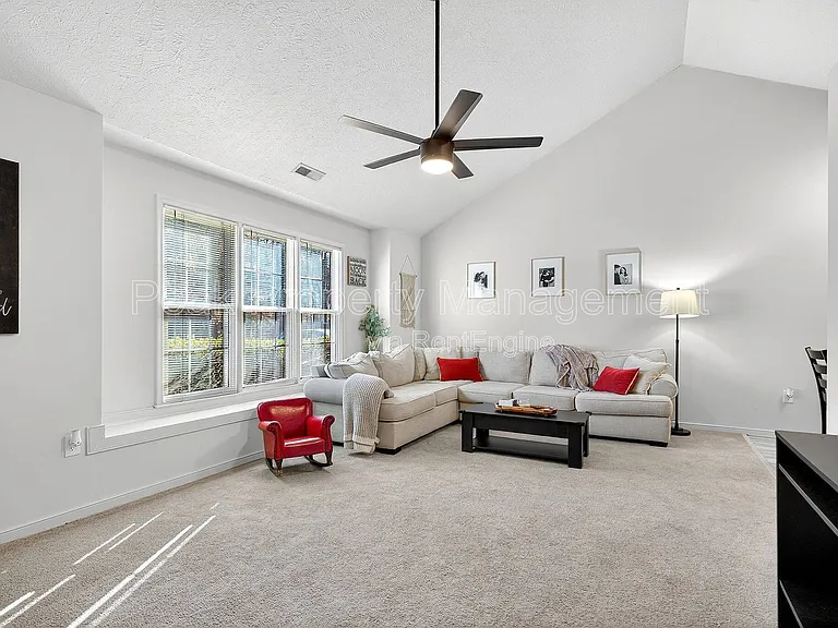4917 Hillery Ct — Photo 15