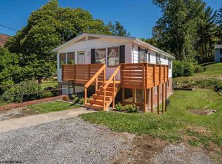 146 Hoffman Ave, Morgantown, WV 26505