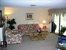 2nd image of 3146 Edgemoor Dr
