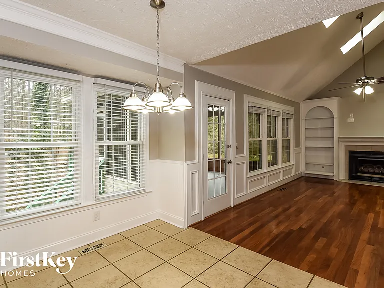 4018 Watkins Glen Dr — Photo 6