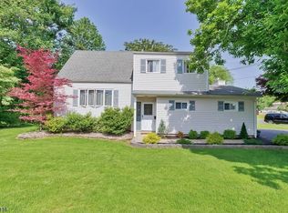 2 Gray Dr, South Plainfield, NJ