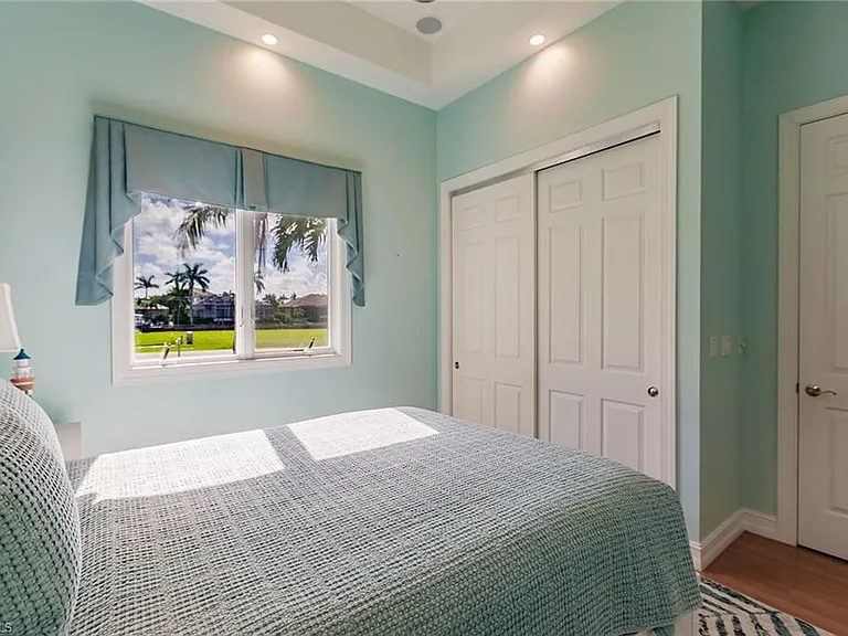 950 Snowberry Ct — Photo 25