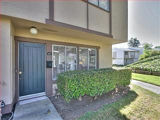 2nd image of 3417 Prince Albert Ct