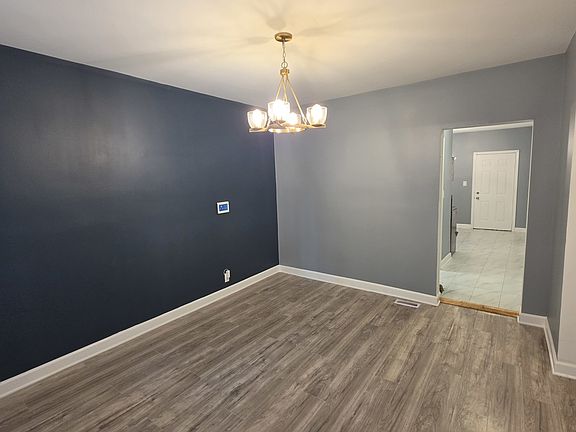 3rd image of 6520 S Talman Ave