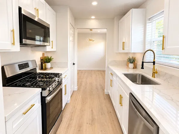 11613 Fleming Dr, Houston, TX 77013