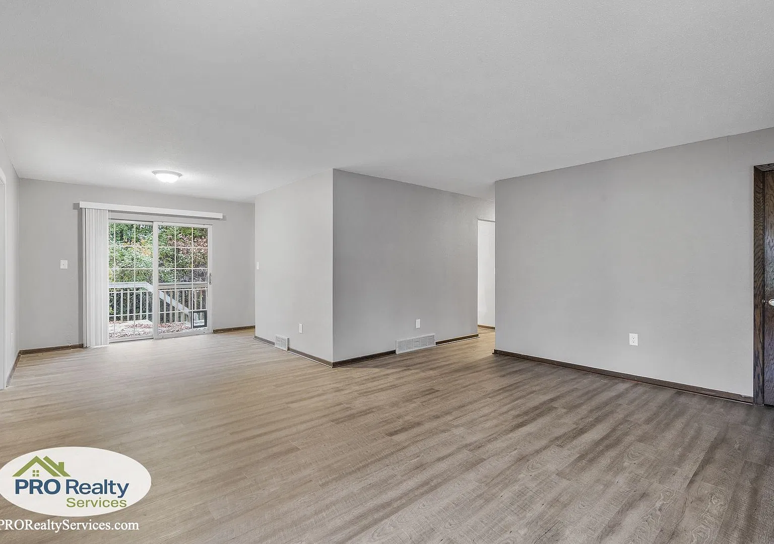 5 Bedroom Home in Chisago City — Photo 1