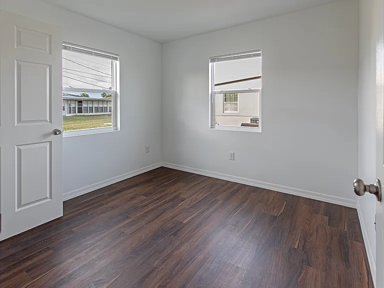 6015 Deming Ave #6015 — Photo 5