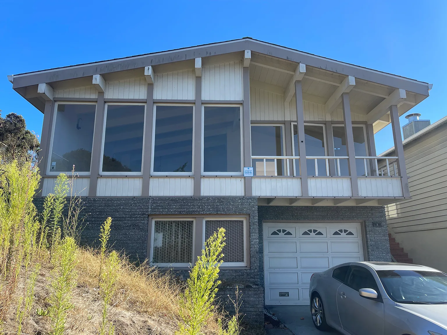 4 bed, $5,395 — Photo 1